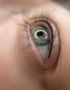 Read more about the article What are the pros and cons of permanent eyeliner?